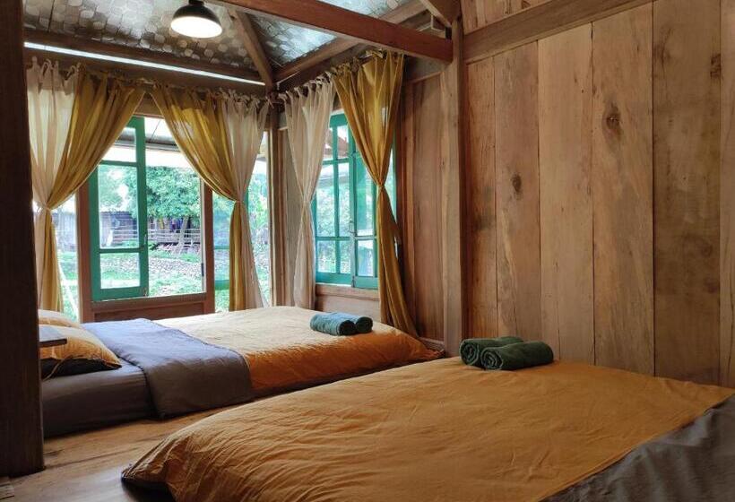 Chambre Quadruple Standard Salle de Bains Commune, Little House In Khaupha