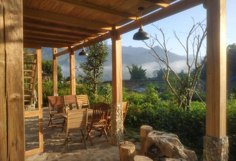Chambre Quadruple Standard Salle de Bains Commune, Little House In Khaupha