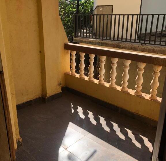 חדר אקונומי, Thomas Beach Guesthouse