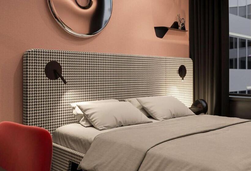 コンフォートルーム, Tribe Budapest Stadium