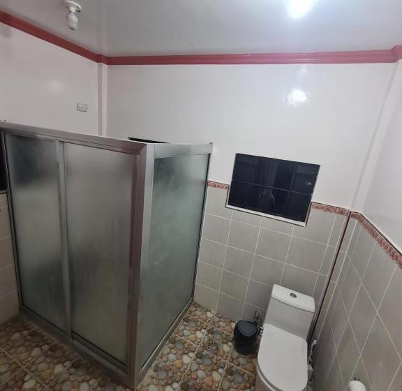 اتاق استاندارد با سرویس بهداشتی مشترک, Rotunda Inn Home Stay