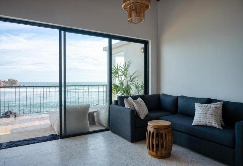 Номер Deluxe Вид на Море Боковой, Abode By The Beach