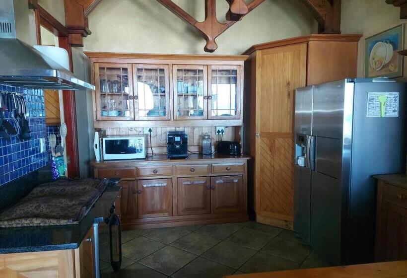 סוויטה משפחתית, Beach Bnb