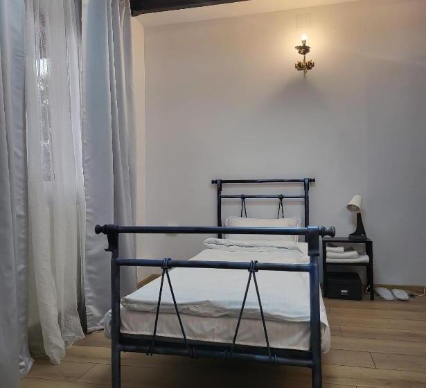 Quarto Superior, Adac Boutique