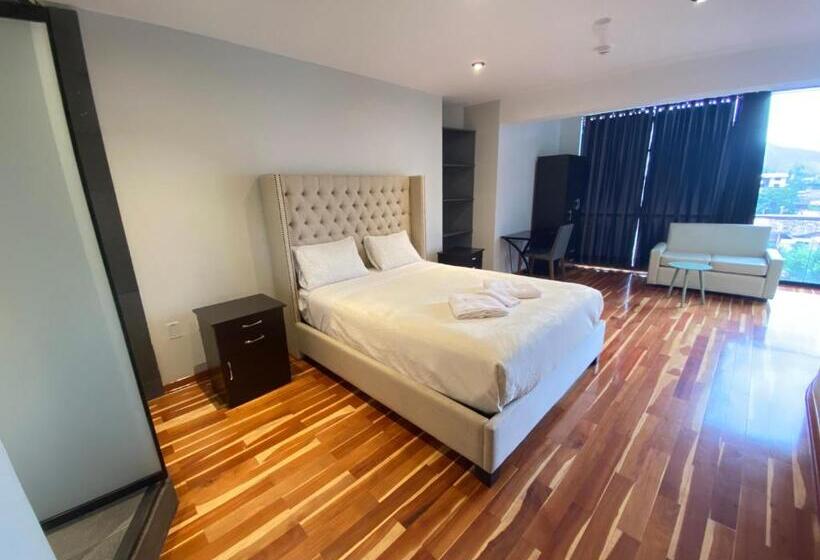 جناح, California Urubamba