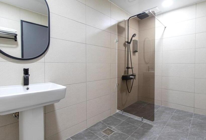 Quarto Estandar, Hwaseong Stay13