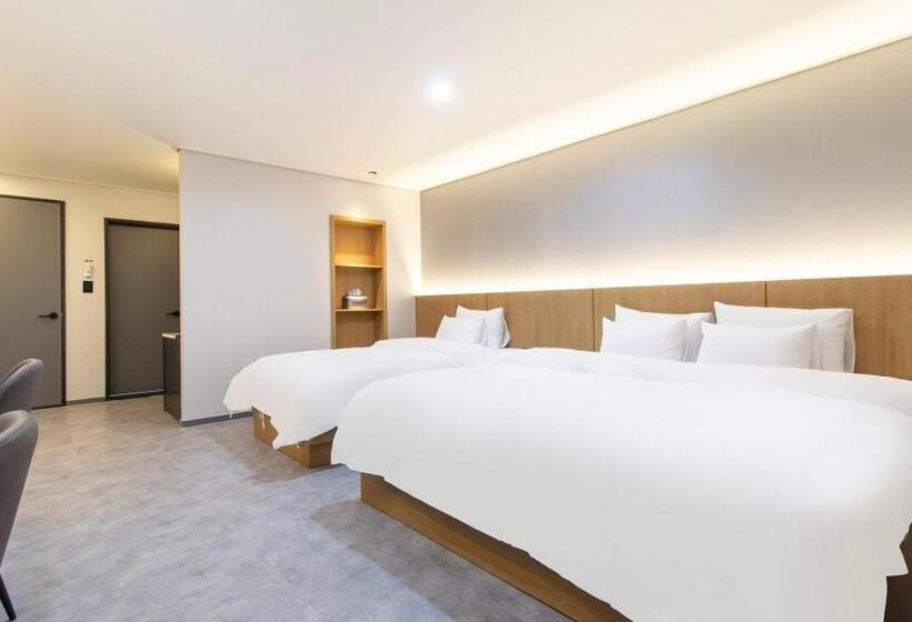 Quarto Deluxe, Hwaseong Stay13