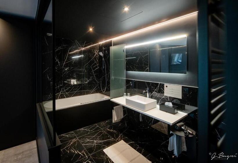 Люкс Superior, Les Thermes De Spa By La Cour De La Reine Hôtel, Suites & Accès Gratuit Au Centre Thermal