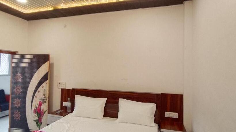 豪华房间, The Ram Krishna Palace