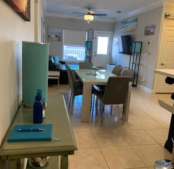 شقة غرفة نوم واحدة بالطابق الأرضى, Jjs Beach Condo