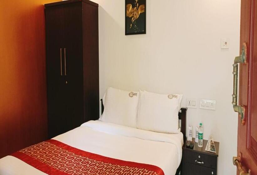 חדר סטנדרט עם מרפסת, Mystery Maze Resort And Spa