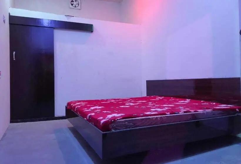 スタンダードルーム, Oyo Av Hotel And Restaurant