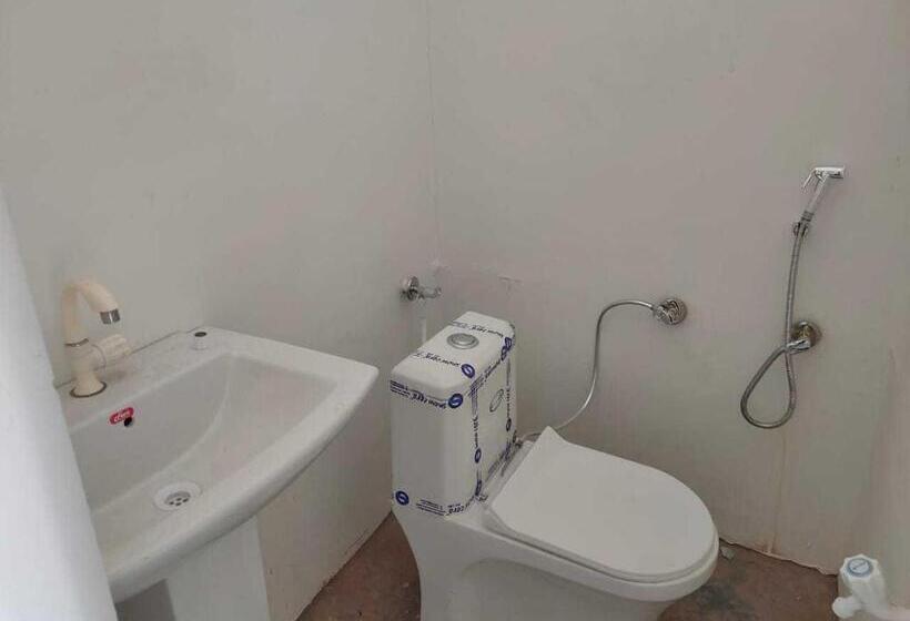 标准间, Oyo Av Hotel And Restaurant