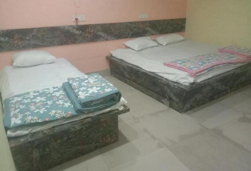 经济房, Girraj Sadan