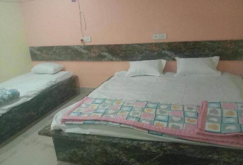 经济房, Girraj Sadan