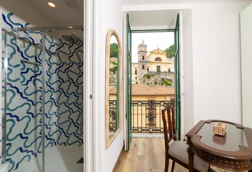 스탠다드 발코니 룸 바다 전망, Reginna Lighthouse