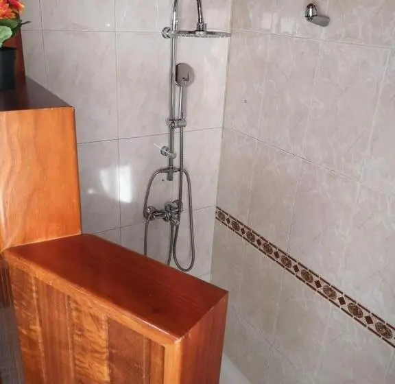 اتاق استاندارد با سرویس بهداشتی مشترک, Vivienda El Timón