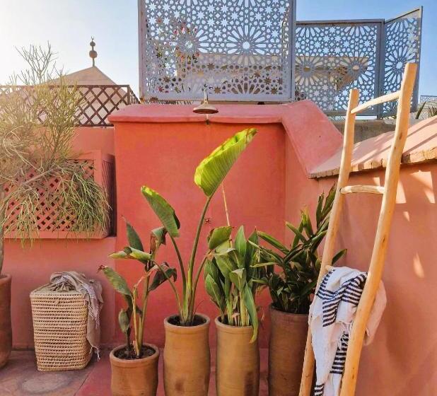 اتاق استاندارد, Riad Samah