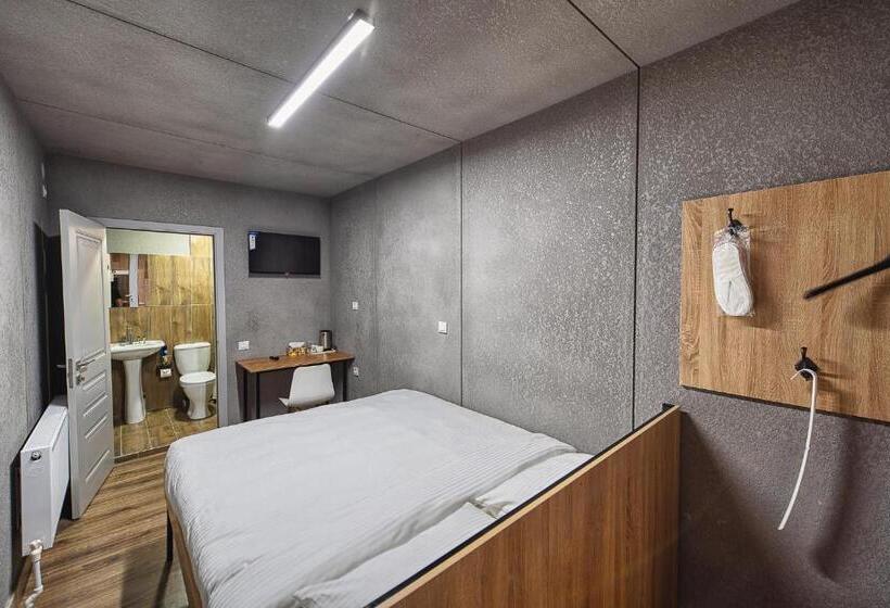 اتاق اکونومی, иксаотель