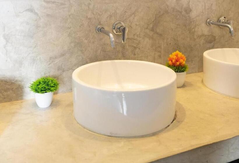 标准间, Marco Polo Phuket Poshtel & Bistro