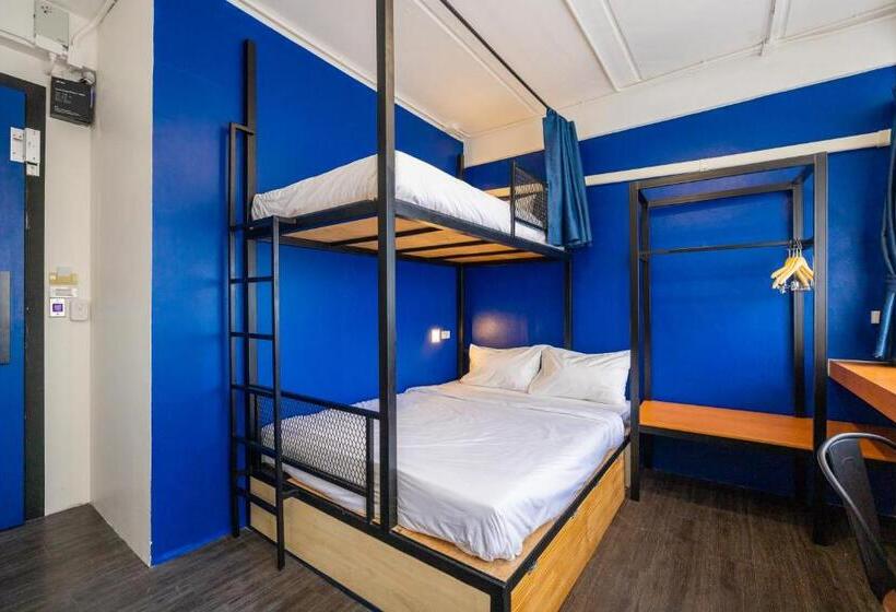 标准三人间, Marco Polo Phuket Poshtel & Bistro