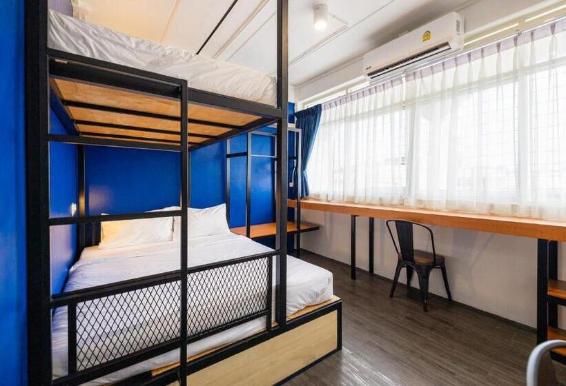 标准三人间, Marco Polo Phuket Poshtel & Bistro