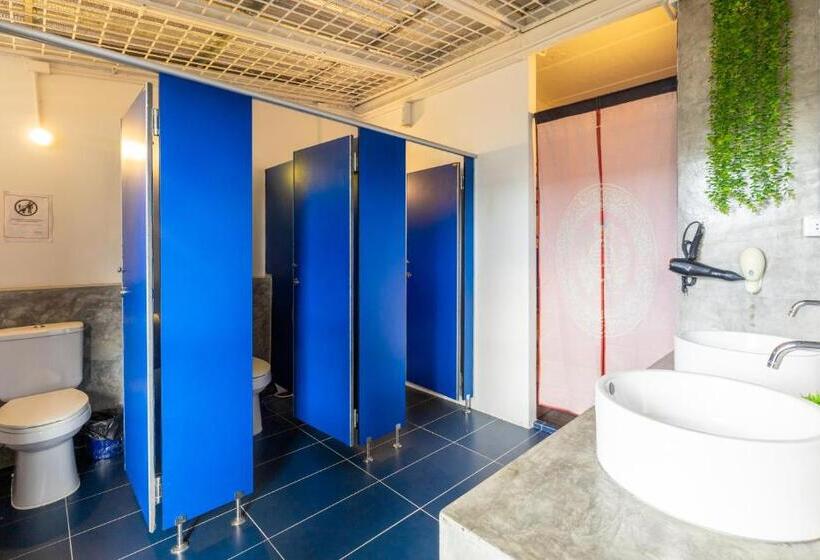 غرفة قياسية ثلاثية, Marco Polo Phuket Poshtel & Bistro