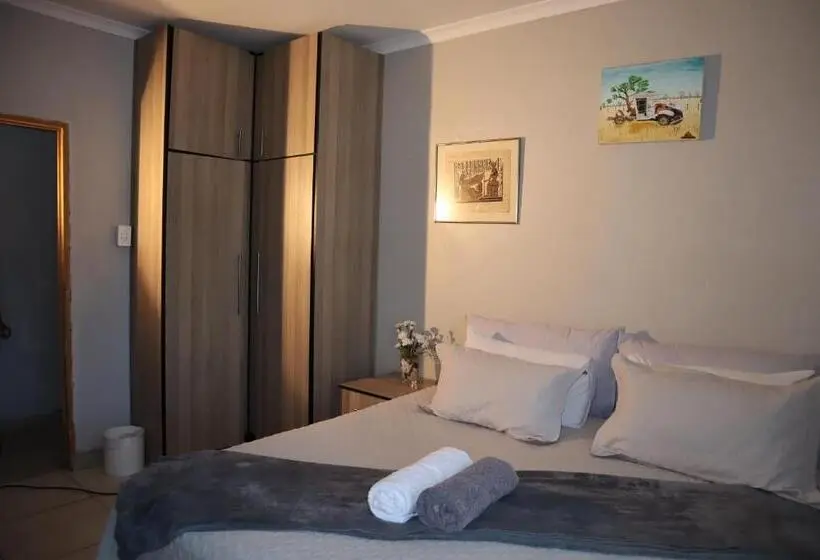 スタンダードトリプルルーム, Enhle Bed And Breakfast