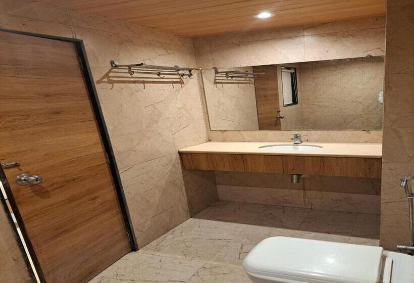 Habitació Deluxe, Gateway Star