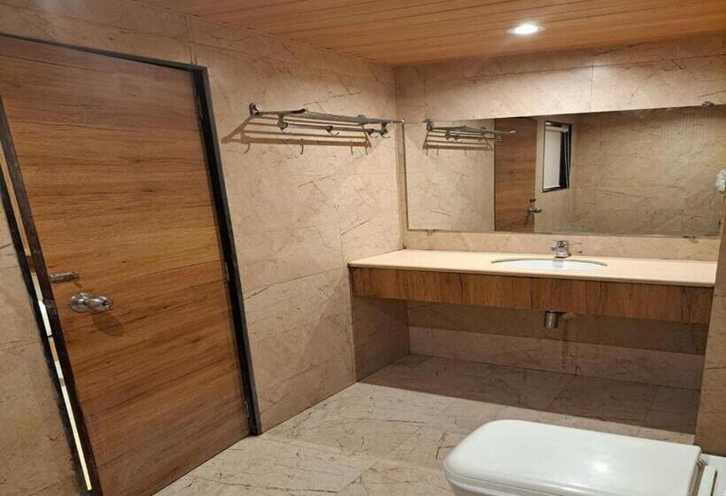 Habitació Deluxe, Gateway Star