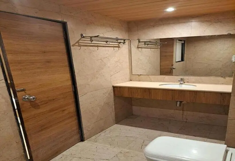 اتاق لوکس, Gateway Star