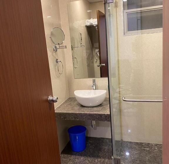 Quarto Estandar, Swamiraj