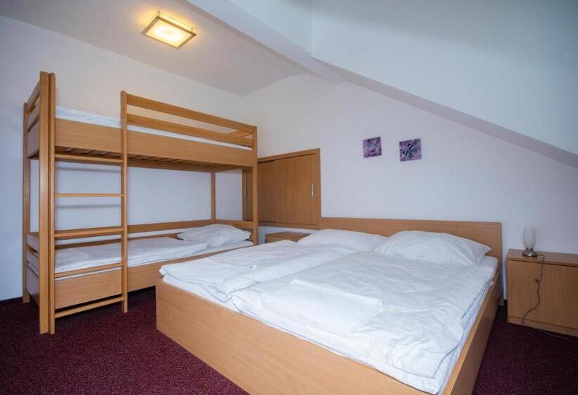 Семейный Номер, Penzion Hájenka