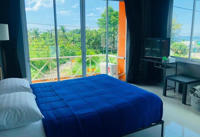 اتاق استاندارد, The Studio Hostel