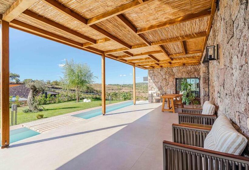 ガーデンビュースタンダードルーム, Cabras Kazdağları