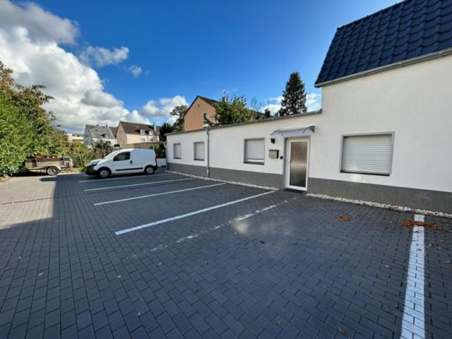 标准三人间, Rheinischer Hof Appartements