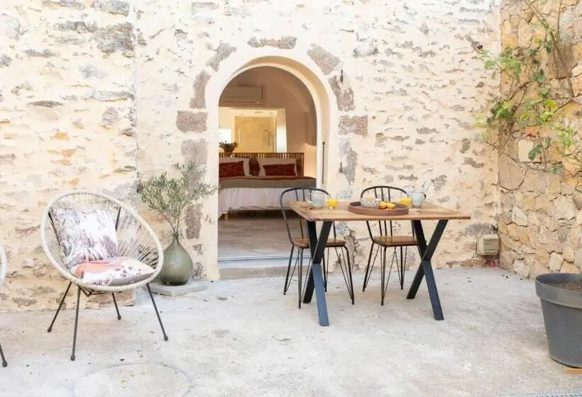 スタンダードシングルルーム, Unique Guest Room In The Heart Of Provence The Secret Of The Stones