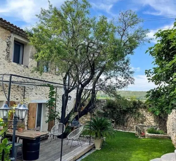 スタンダードシングルルーム, Unique Guest Room In The Heart Of Provence The Secret Of The Stones