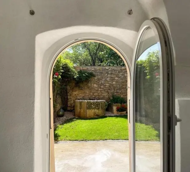 スタンダードシングルルーム, Unique Guest Room In The Heart Of Provence The Secret Of The Stones