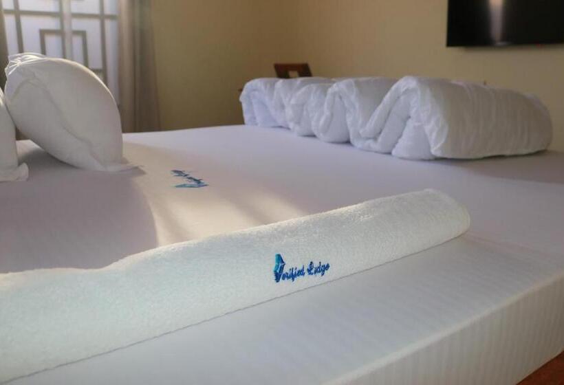 디럭스 룸, Verified Lodge