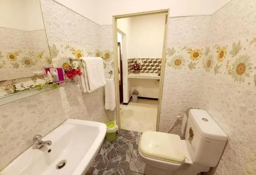 Deluxe-huone, Dinu Lanka Resort