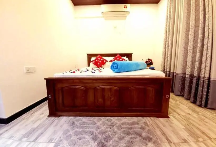Deluxe-huone, Dinu Lanka Resort
