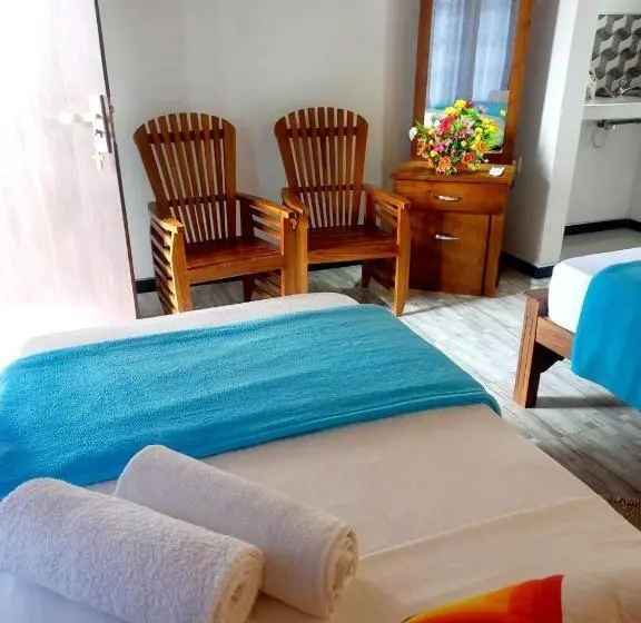 Superior-huone, Dinu Lanka Resort