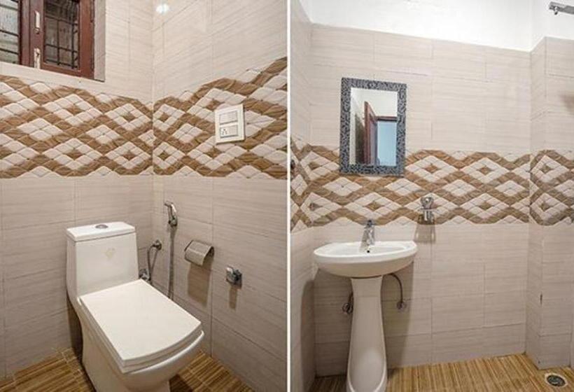 غرفة ديلوكس, Fabhotel Grand Model Town Inn