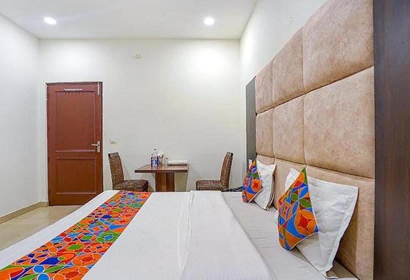 豪华房间, Fabhotel Grand Model Town Inn