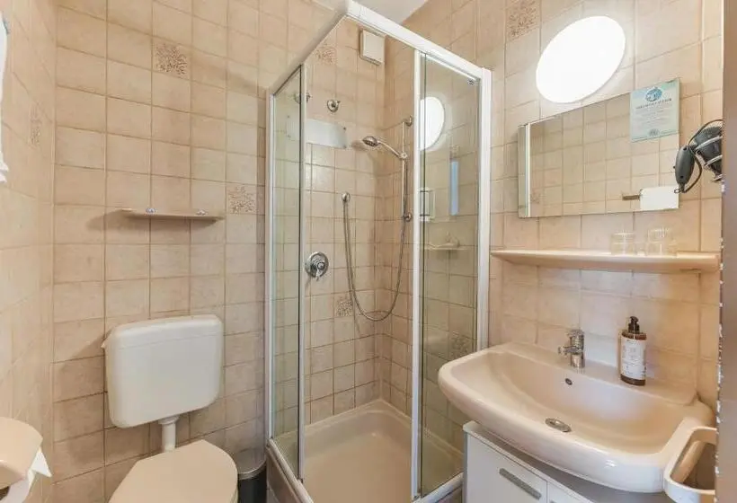 スーペリアールーム, Home2stay Apartmenthaus Heilbronn City Kitchen Parking Highspeed Wifi Washroom
