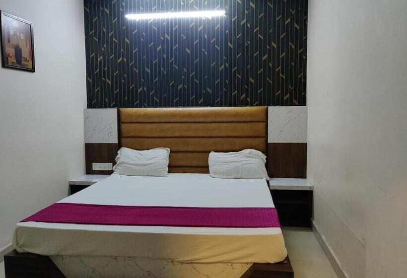 デラックスルーム, Alfa