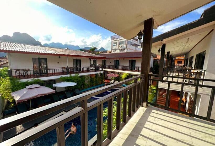 스탠다드 룸 산 전망, Champa Inn Resort