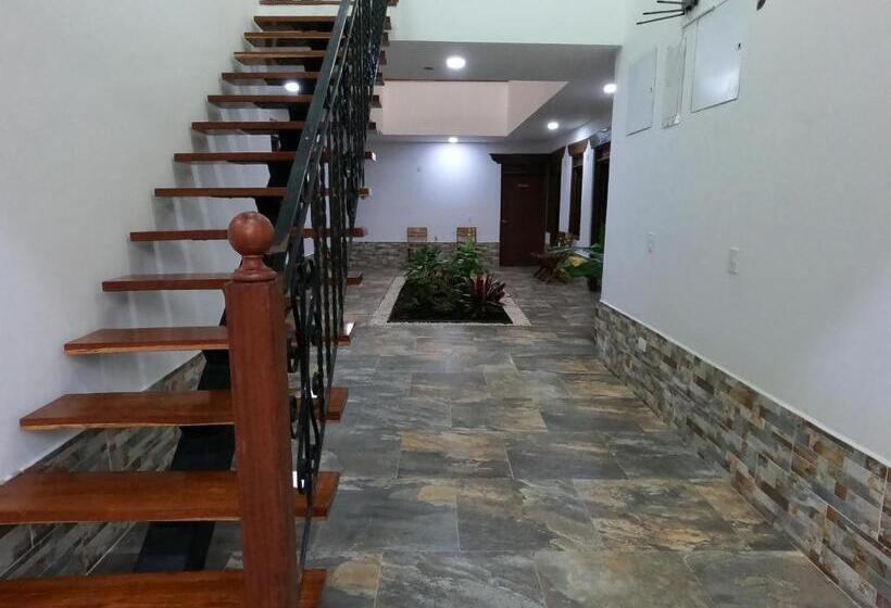 Номер Стандарт, Colonial