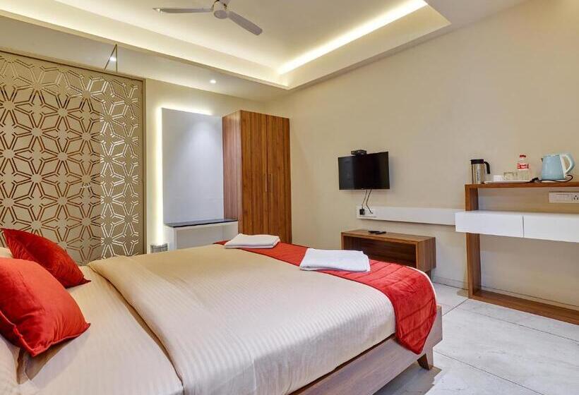 Классический Номер, Swamini Kolhapur